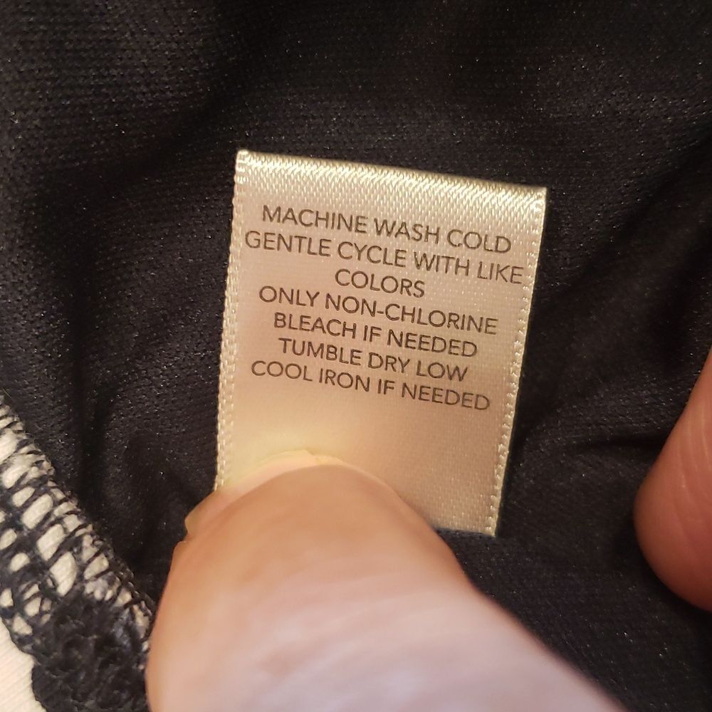 CJ Banks Abstract Design Skort Sz 3X - Picture 6 of 6